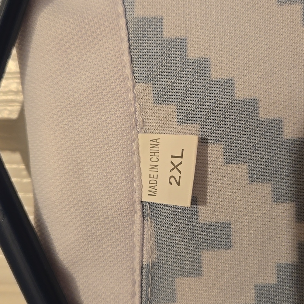 Men's Blue & White Geometric Print Zip-Up Top | Short Sleeve Casual Chic, 2XL - Picture 2 of 7